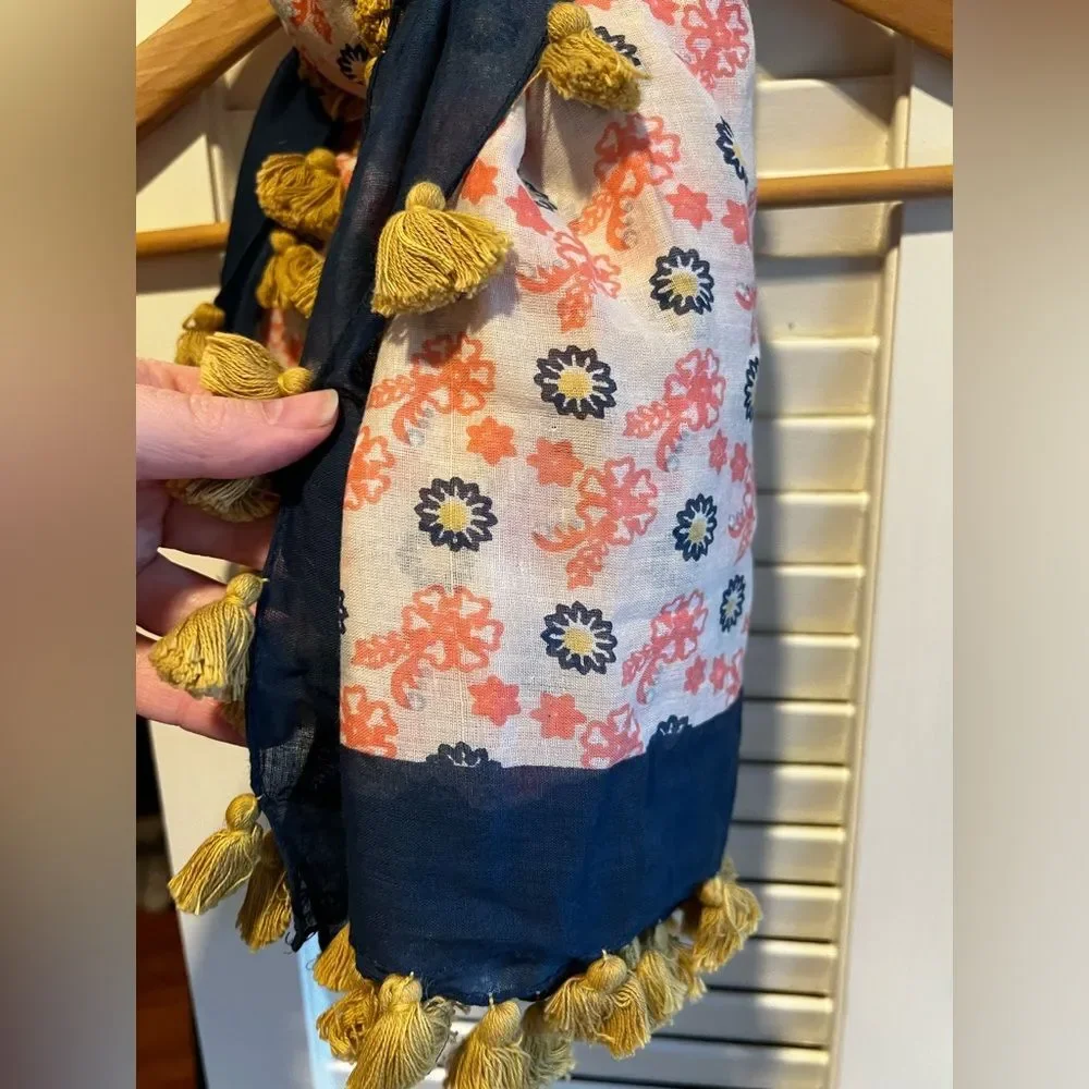 Anthropologie Style Tassel Scarf - Picture 7 of 7